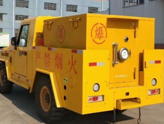滦南凯龙爆破器材运输车：保障爆破任务的安全运行